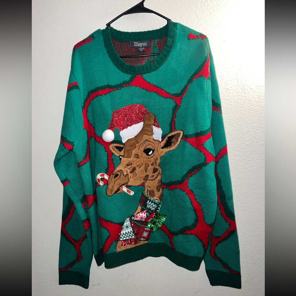Men’s Christmas sweater size XL
